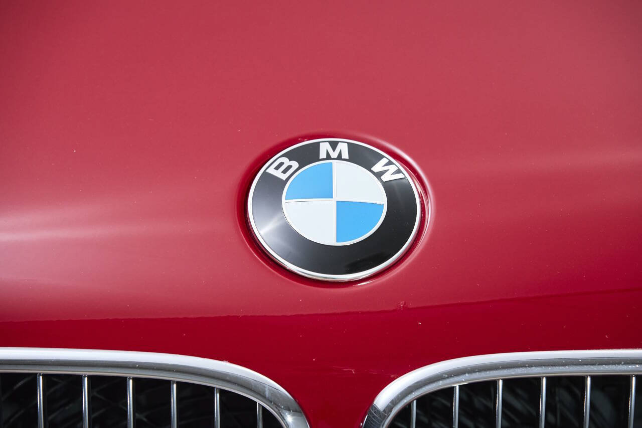 Used 2001 BMW M5 RWD image 38