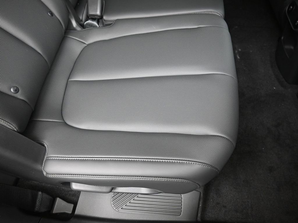 New 2026 Hyundai Ioniq 5 SEL image 17