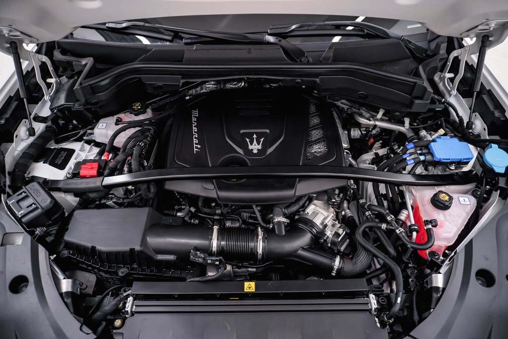 Used 2025 Maserati Grecale Modena image 27