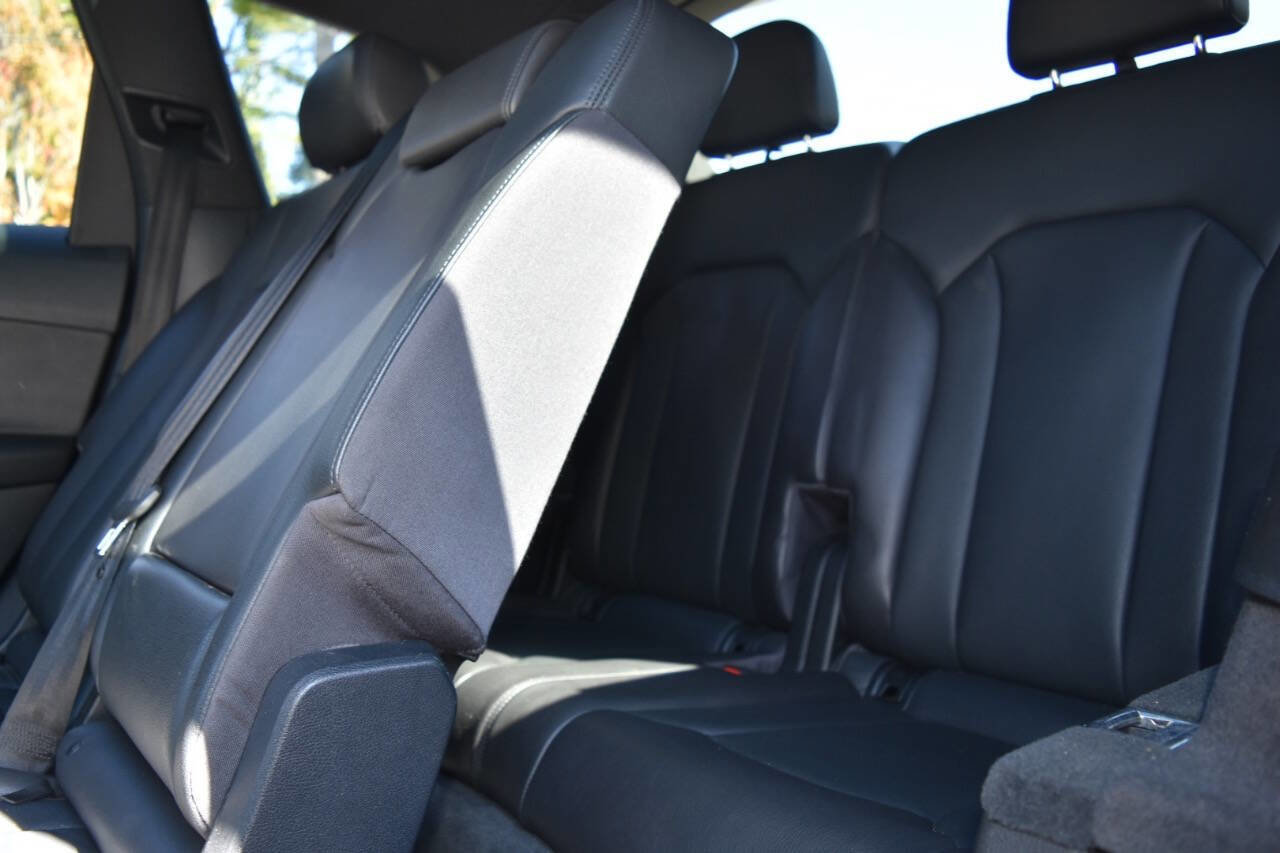 Used 2017 Audi Q7 2.0T Premium AWD/4WD image 53