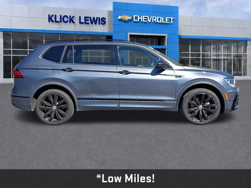 Used 2021 Volkswagen Tiguan SE R-Line w/ 3rd Row Seat Package image 9