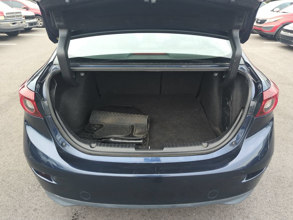 Used 2017 MAZDA MAZDA3 Touring FWD image 29