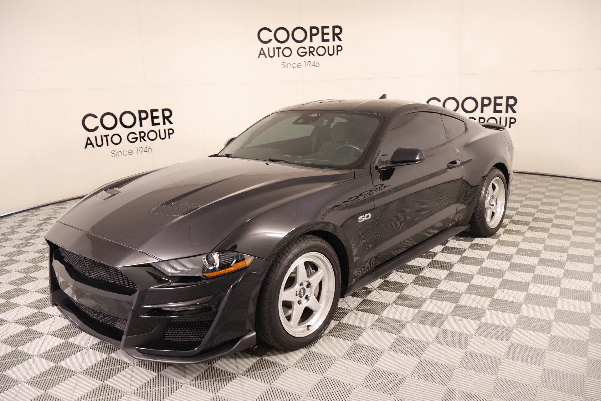 Used 2022 Ford Mustang GT w/ Equipment Group 301A RWD image 9