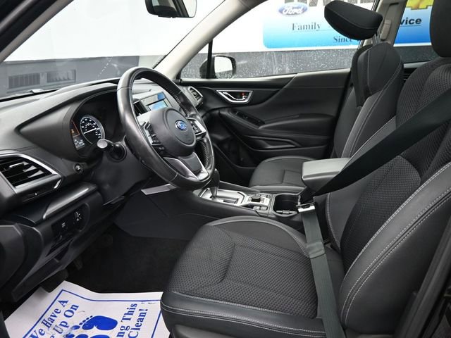 Used 2023 Subaru Forester Premium image 12