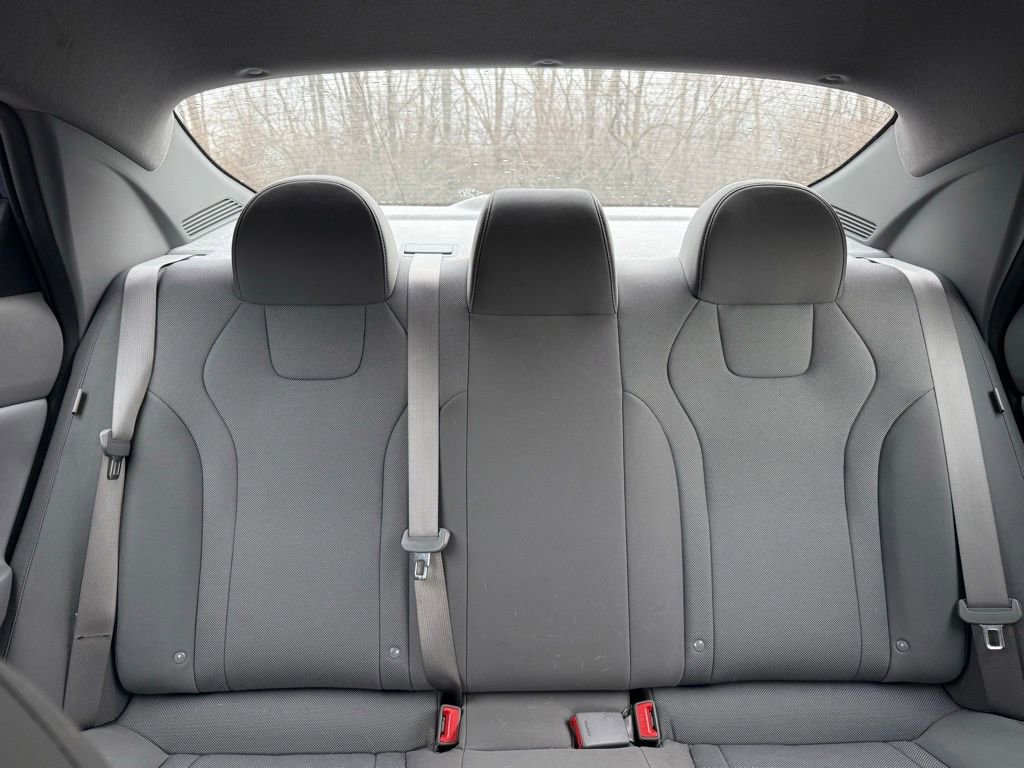 Used 2024 Hyundai Elantra SE image 33