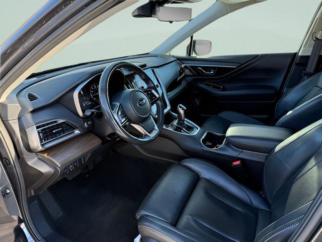 Used 2023 Subaru Outback Touring AWD/4WD image 3