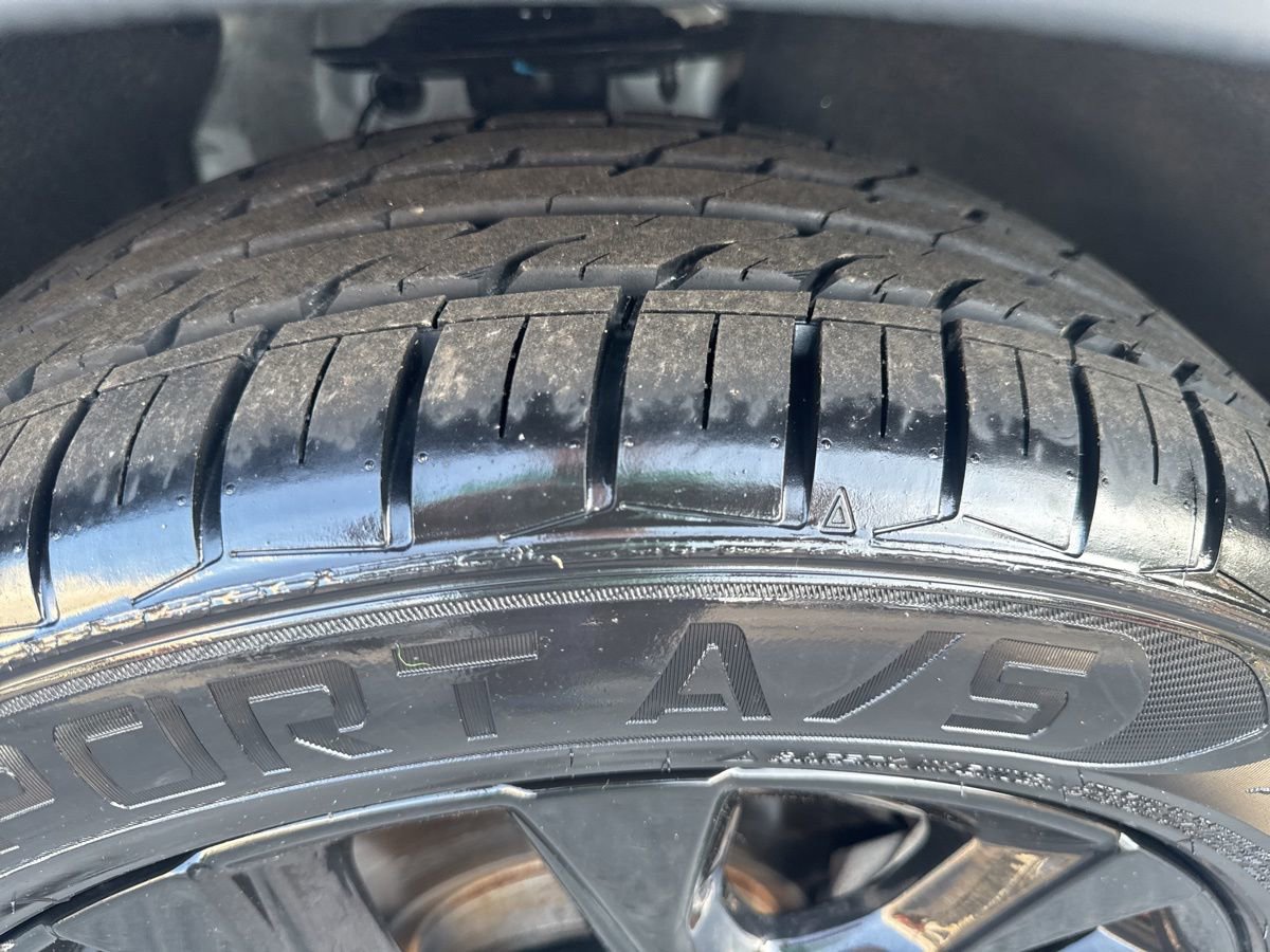 Used 2023 Honda HR-V Sport image 11