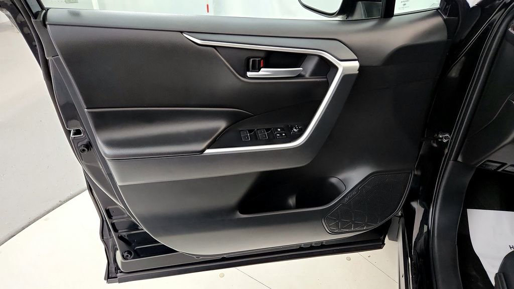 Certified 2025 Toyota RAV4 XLE AWD/4WD image 22