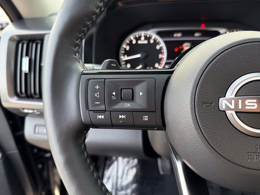 Certified 2024 Nissan Pathfinder SL AWD/4WD image 19