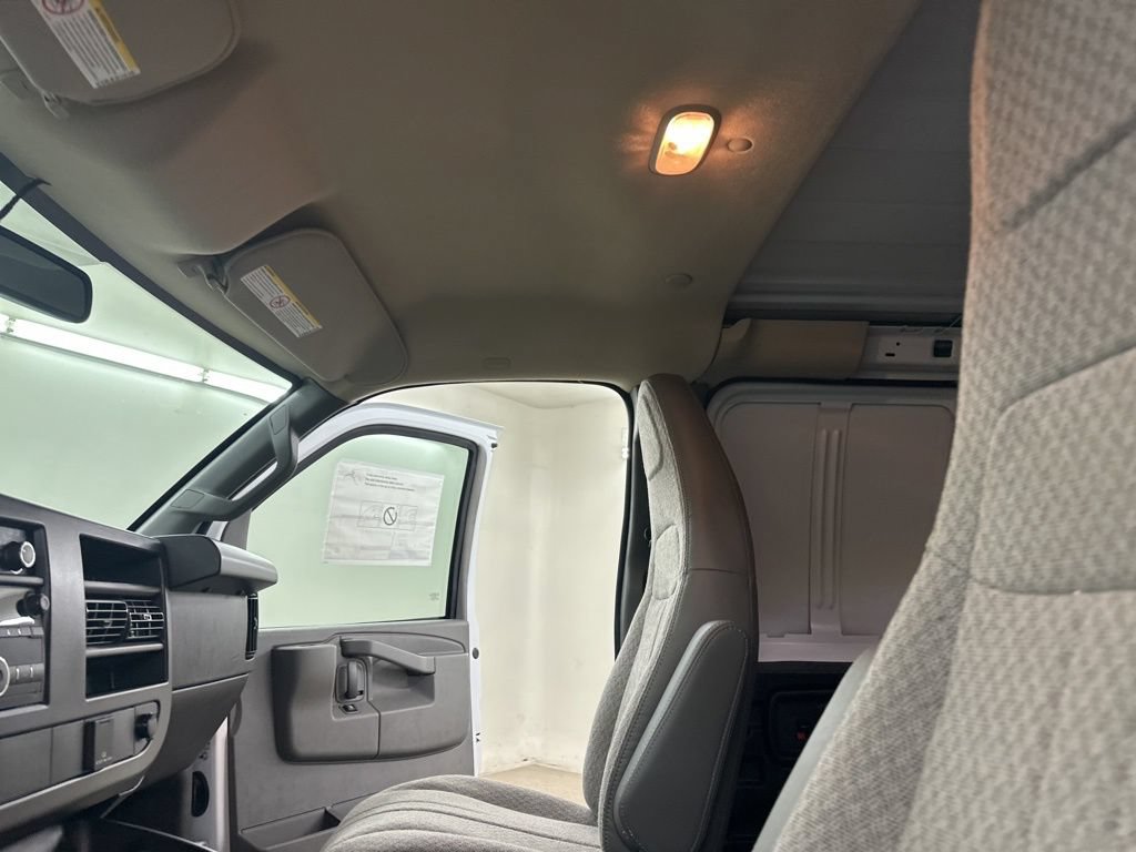 New 2026 GMC Savana 2500 w/ Driver Convenience Package RWD image 28