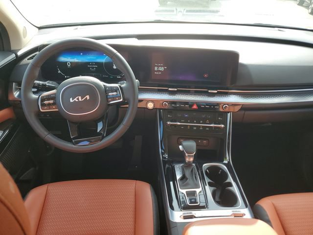 Certified 2023 Kia Carnival SX Prestige FWD image 11