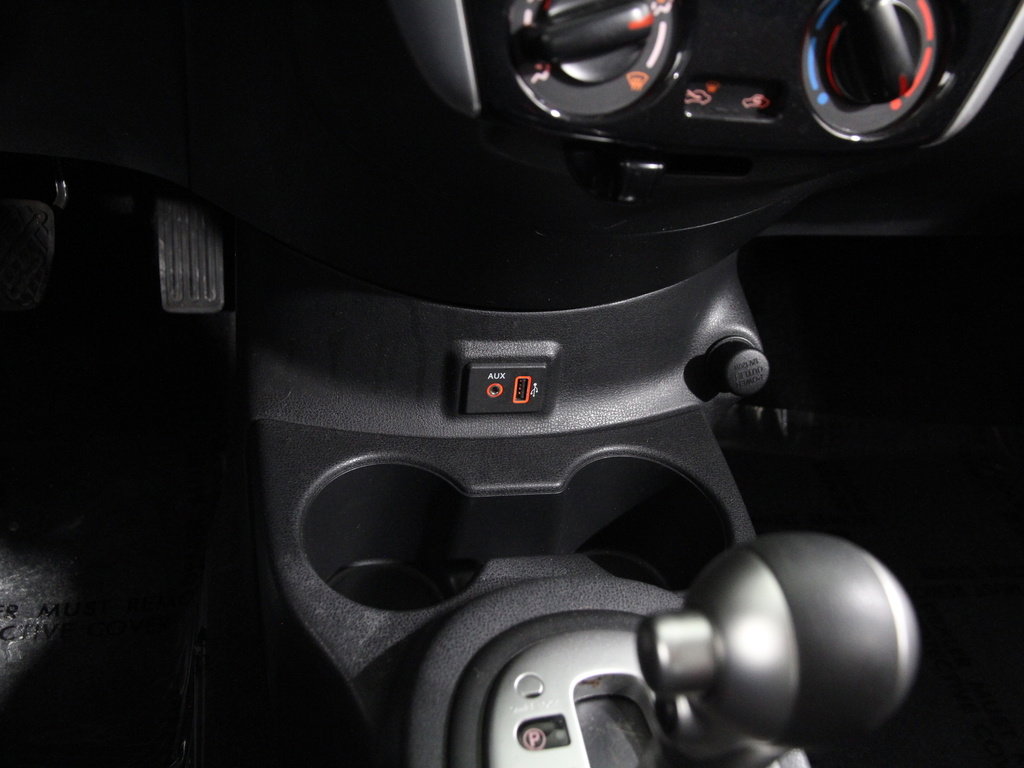 Used 2017 Nissan Versa Note SR image 13