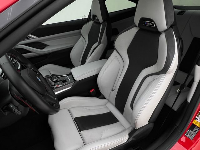 Used 2021 BMW M4 Competition w/ Executive Package RWD image 11