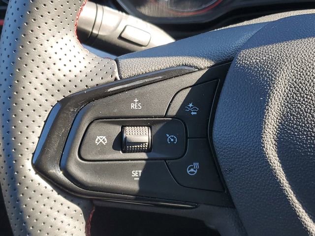 Used 2025 Chevrolet Trax RS w/ Driver Confidence Package image 20