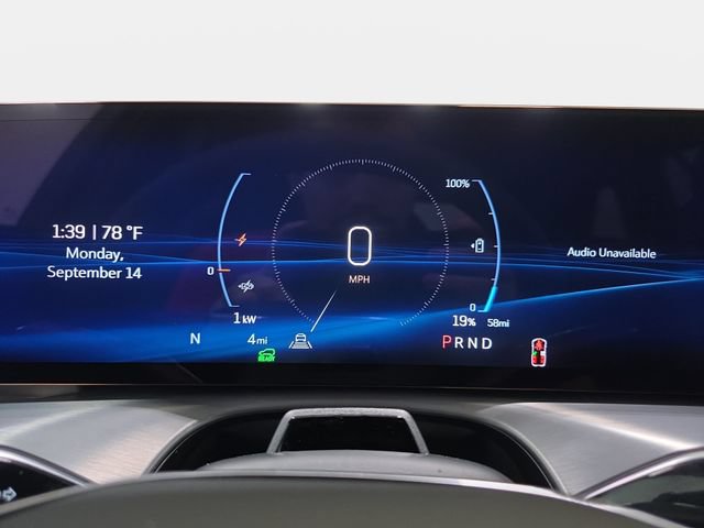 New 2027 Cadillac Vistiq Premium Luxury w/ LPO, Floor Liner Package AWD/4WD image 15