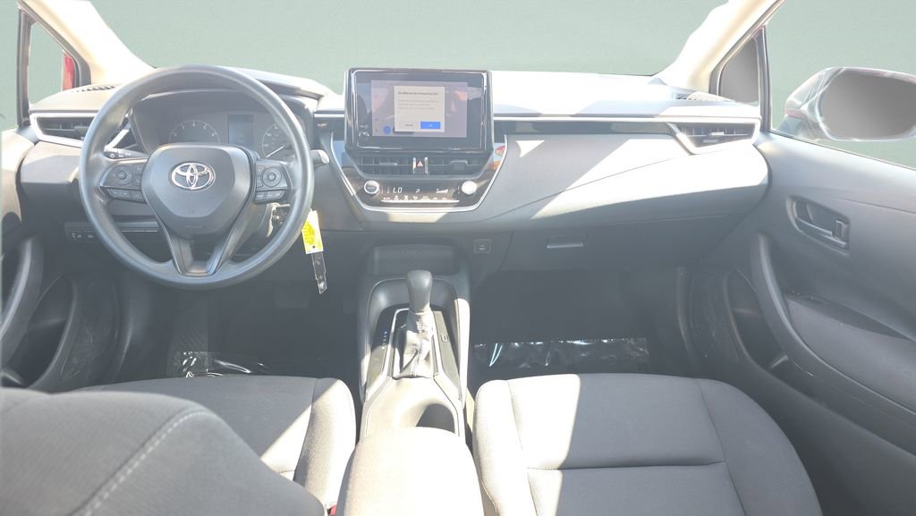 Used 2024 Toyota Corolla LE FWD image 11