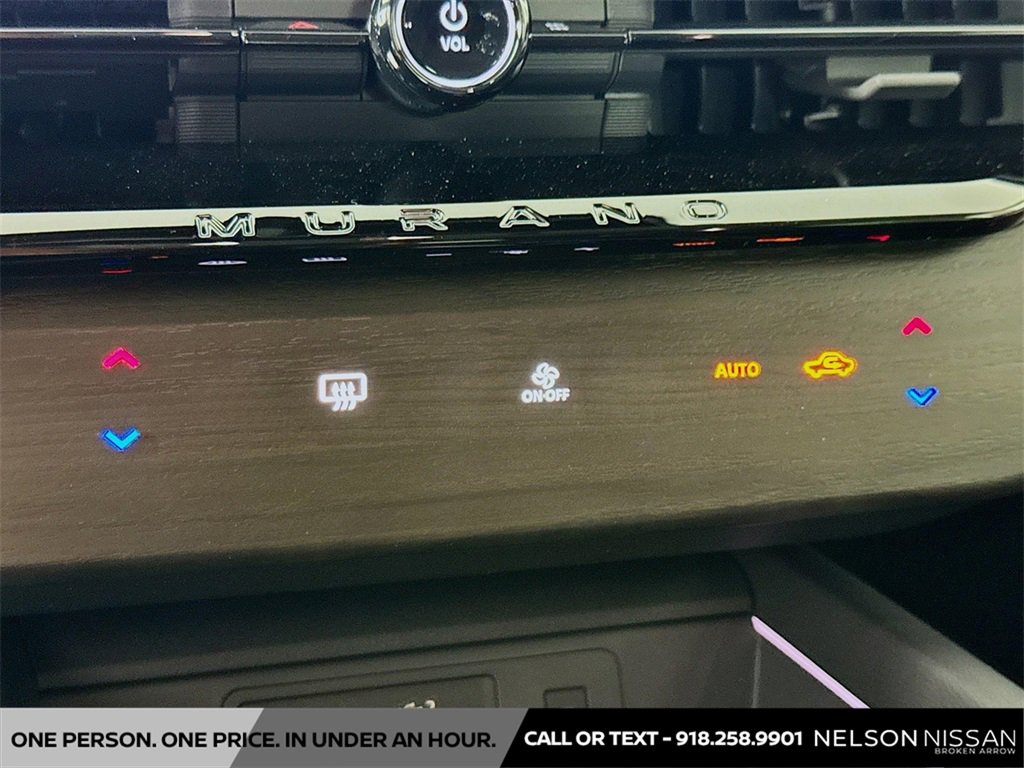 New 2025 Nissan Murano SL image 16