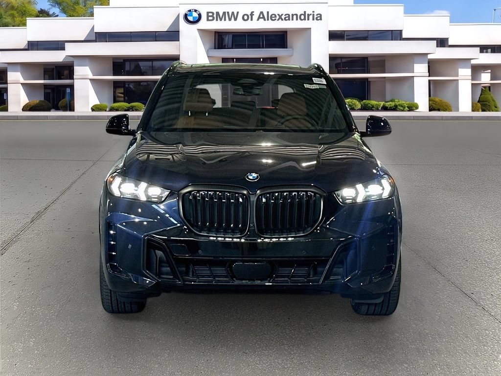New 2026 BMW X5 xDrive40i w/ M Sport Package AWD/4WD image 2