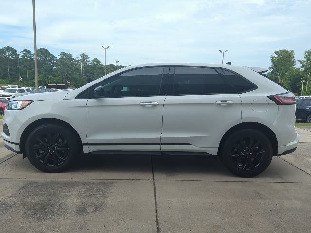 Used 2024 Ford Edge SE w/ Black Appearance Package AWD/4WD image 4