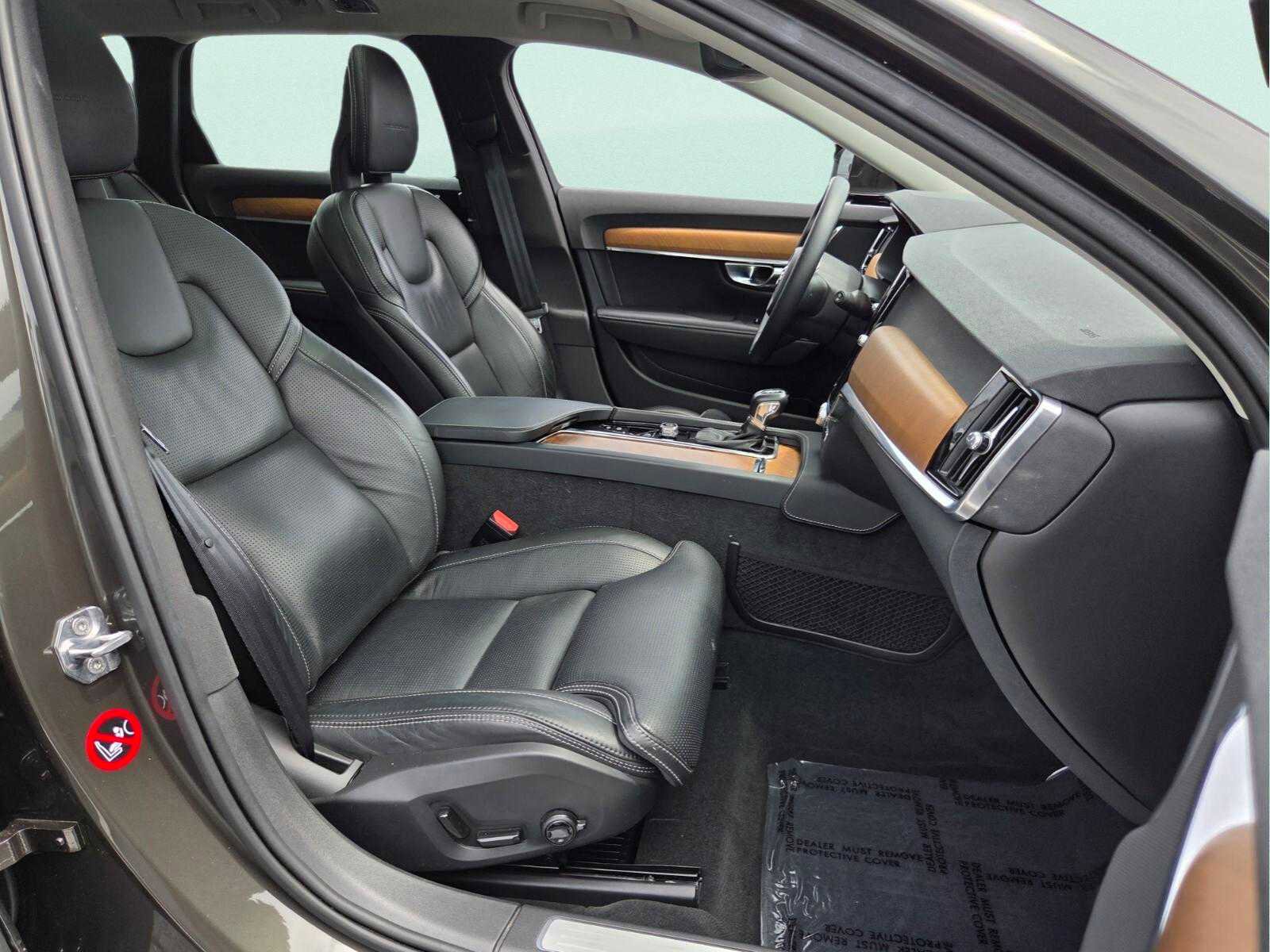 Used 2018 Volvo V90 T5 Inscription image 18