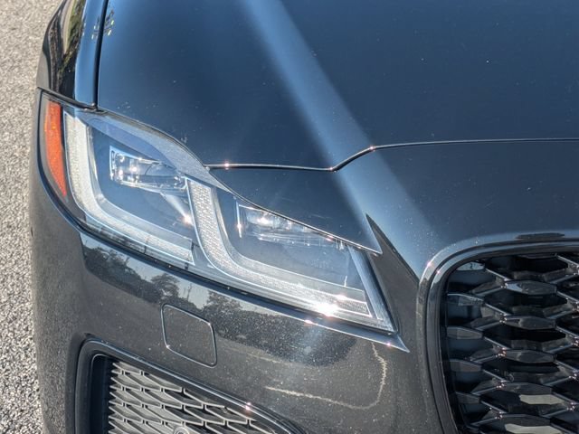 Used 2024 Jaguar XF R-Dynamic SE RWD image 10