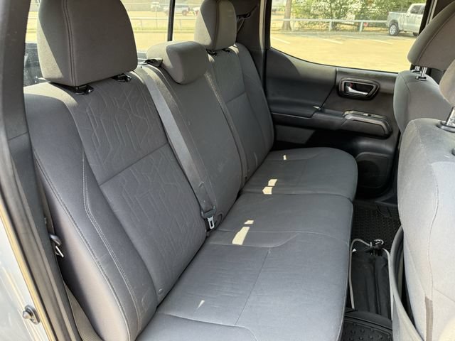 Used 2018 Toyota Tacoma TRD Sport w/ Technology Package RWD image 29