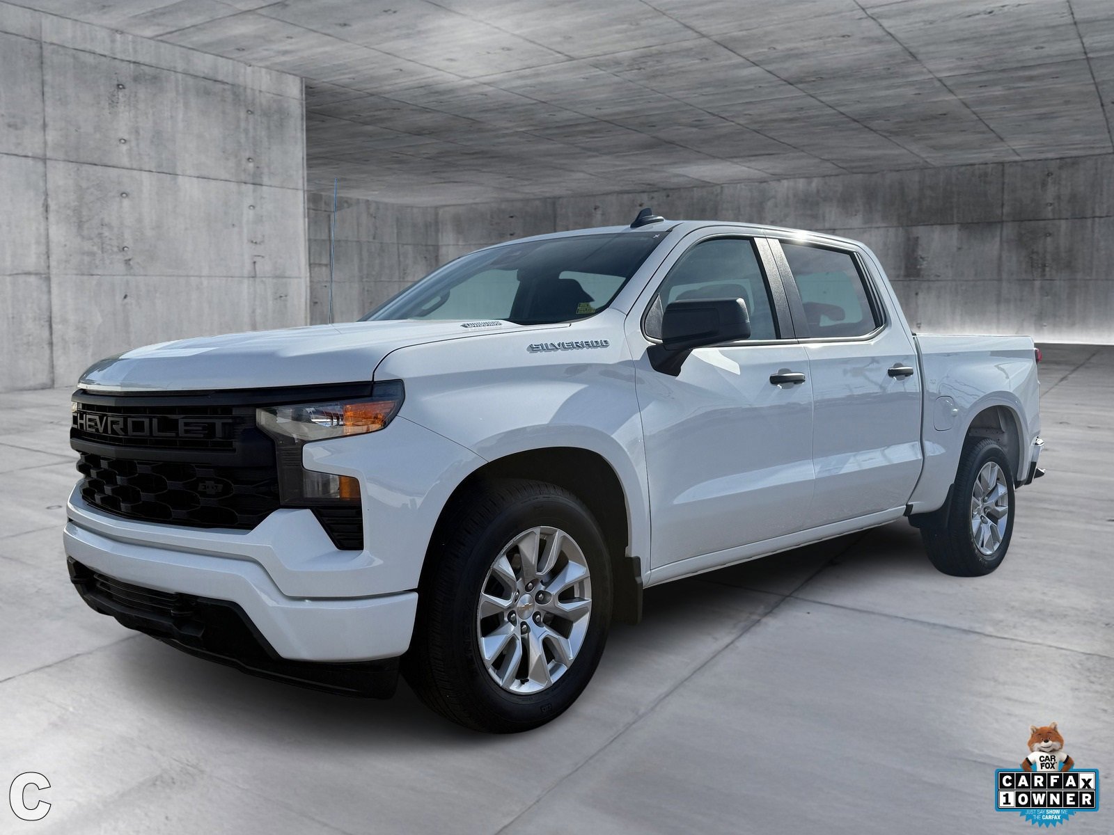 Used 2026 Chevrolet Silverado 1500 Custom image 2