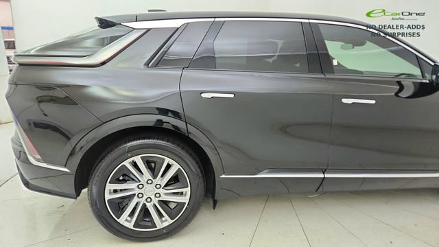Used 2024 Cadillac Lyriq Tech RWD image 7