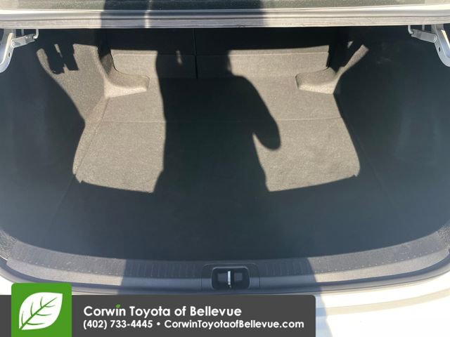 Used 2022 Toyota Corolla LE FWD image 41