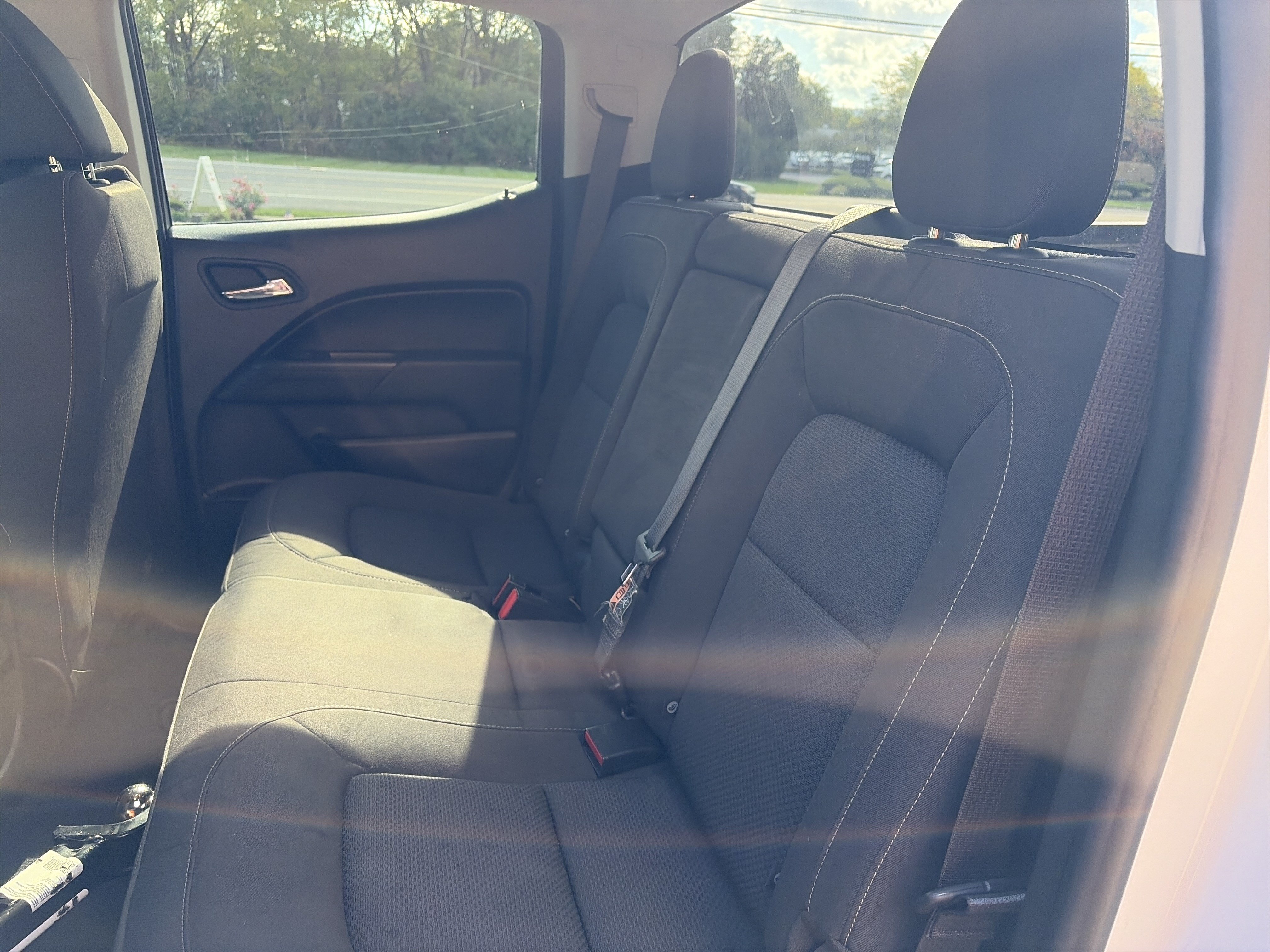 Used 2021 Chevrolet Colorado LT AWD/4WD image 13