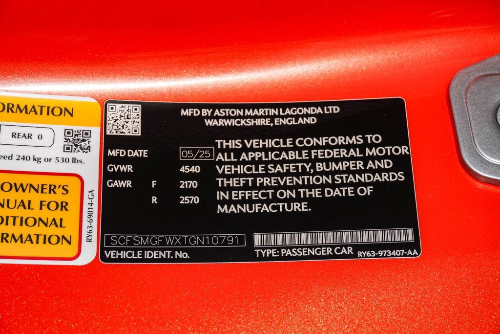 Used 2026 Aston Martin V8 Vantage Coupe RWD image 35