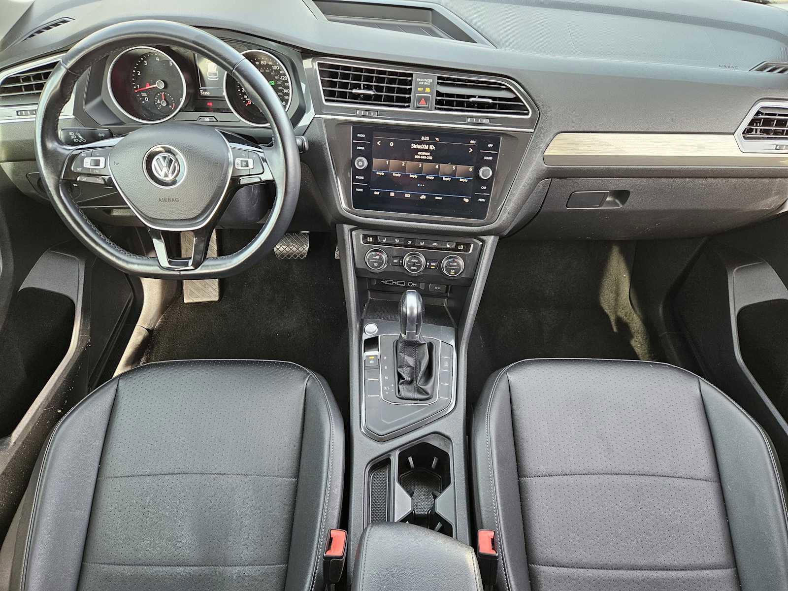 Used 2018 Volkswagen Tiguan SE FWD image 24