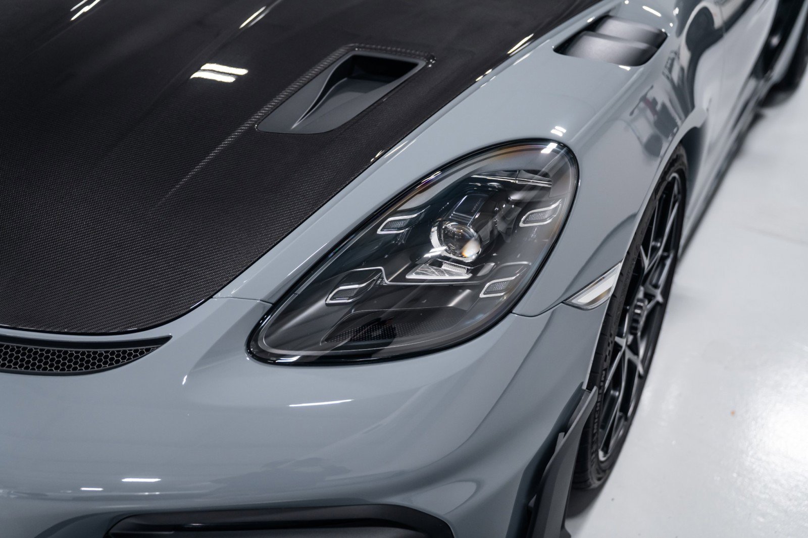 Used 2025 Porsche 718 Cayman GT4 RS image 20
