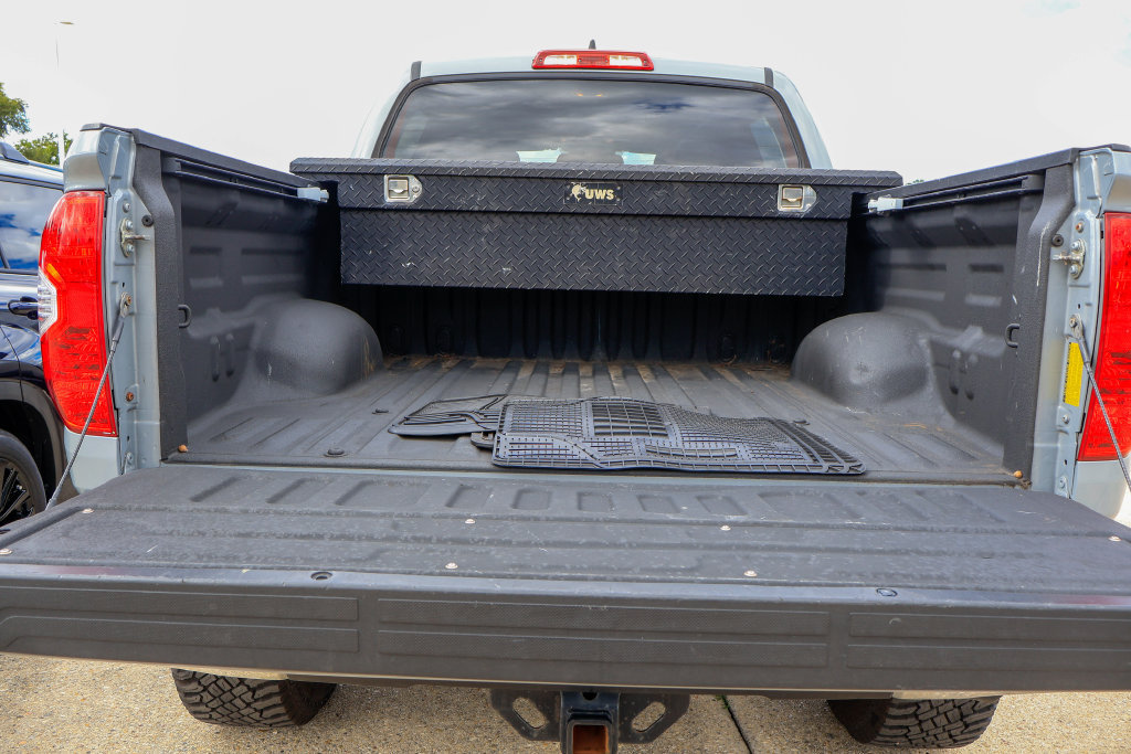 Used 2020 Toyota Tundra SR5 w/ TRD Off-Road Plus Package RWD image 12