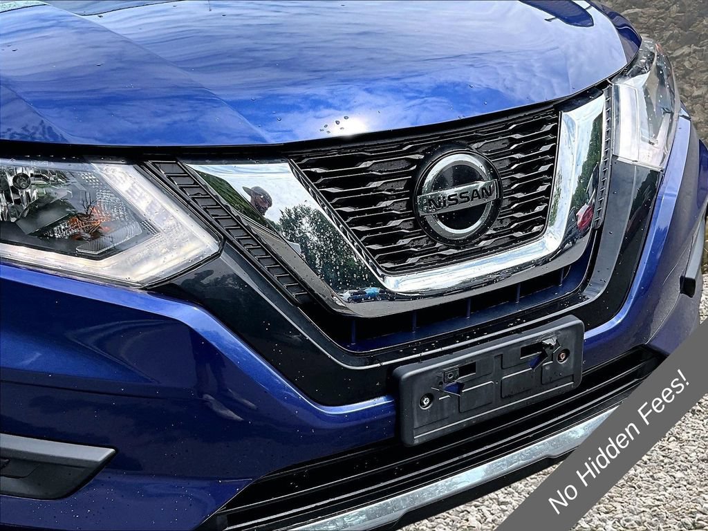 Used 2018 Nissan Rogue SV AWD/4WD image 25