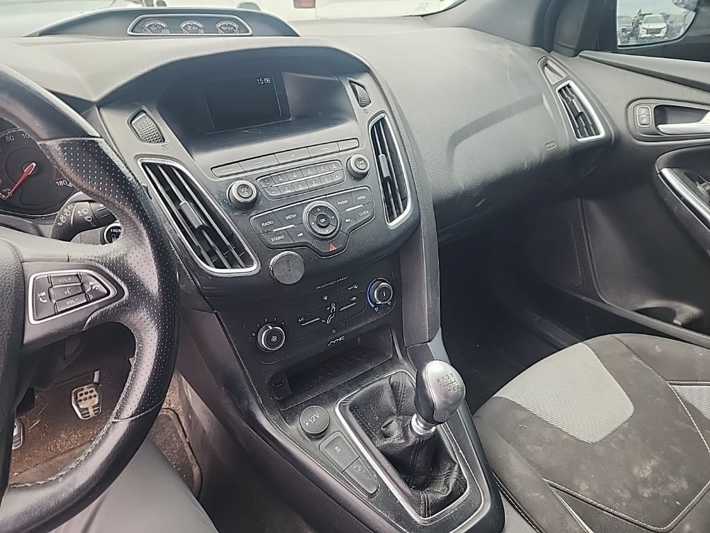 Used 2018 Ford Focus ST FWD image 16