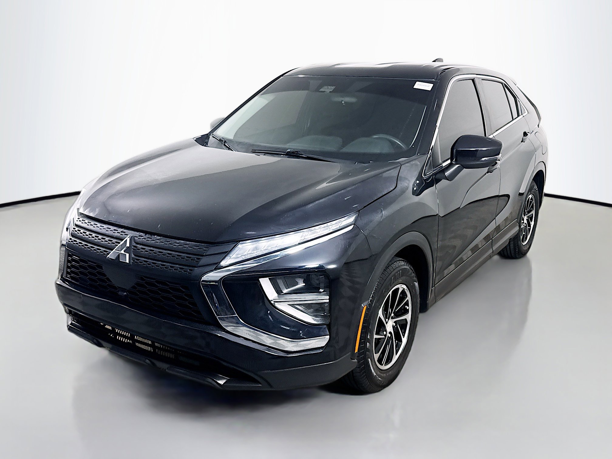 Used 2022 Mitsubishi Eclipse Cross ES image 4