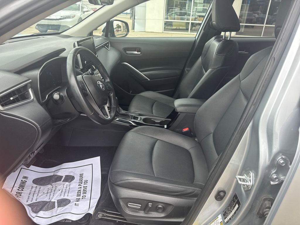 Used 2022 Toyota Corolla Cross XLE AWD/4WD image 10