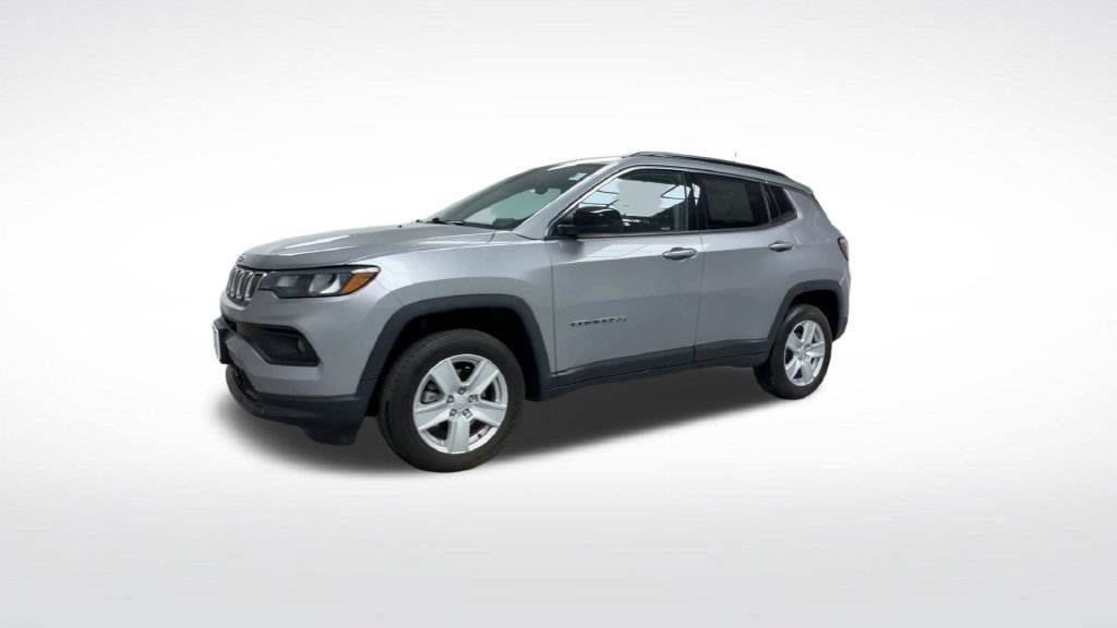 Used 2022 Jeep Compass Latitude w/ Convenience Group AWD/4WD image 4