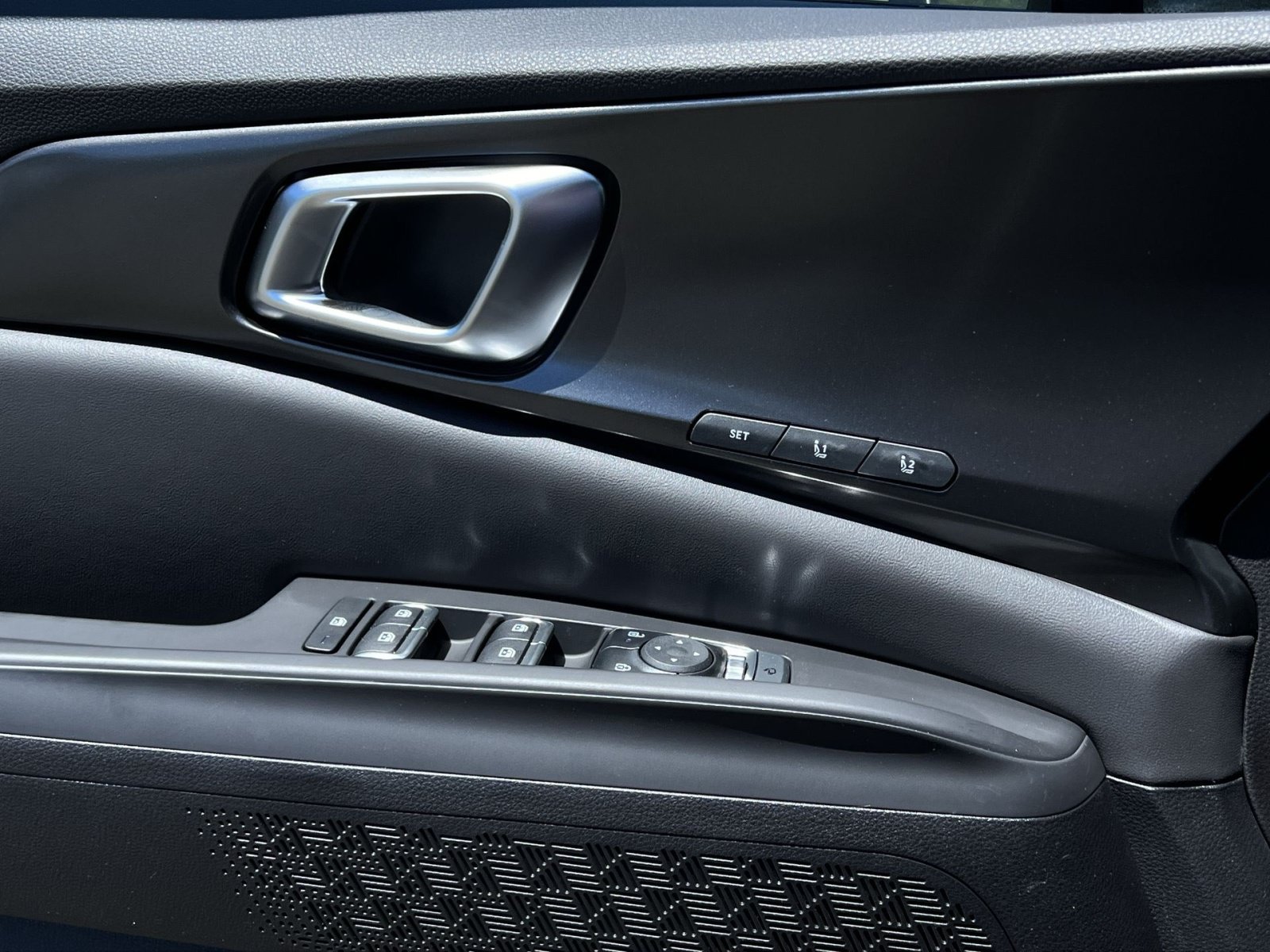 New 2026 Kia Carnival SX w/ SX Dark Edition Package FWD image 20