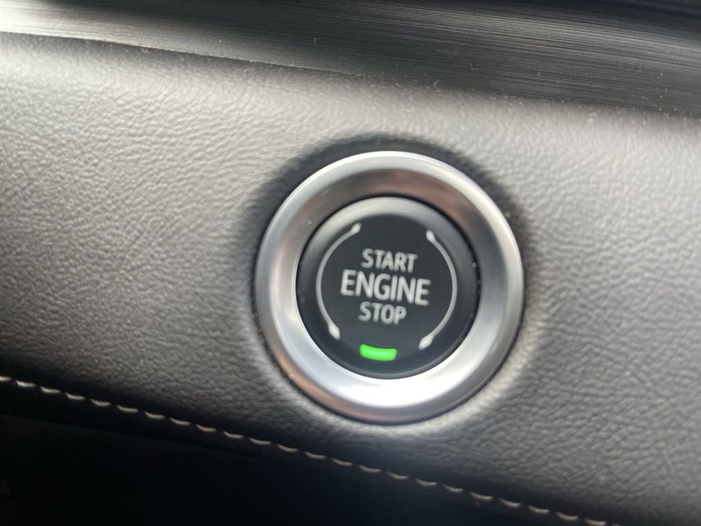 Certified 2024 Cadillac Escalade ESV Sport w/ LPO, ONYX Package image 15