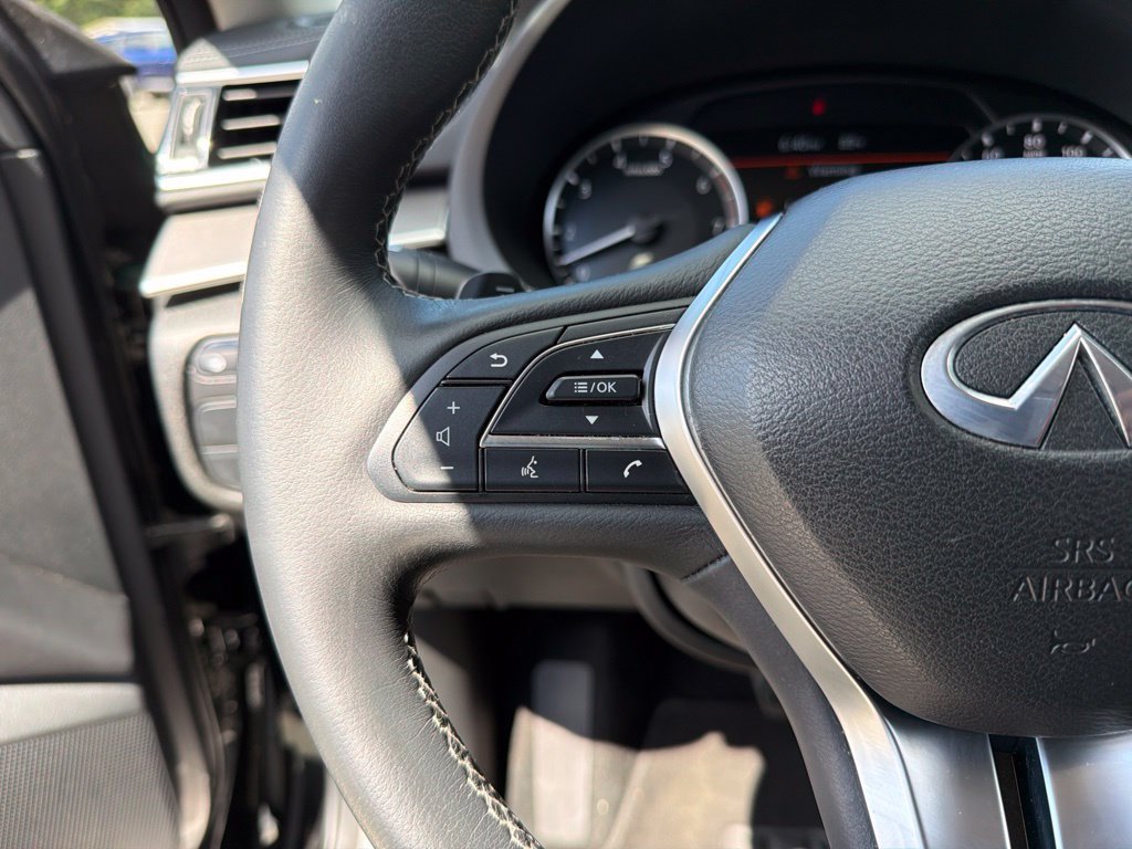 Used 2023 INFINITI QX50 Luxe AWD/4WD image 16