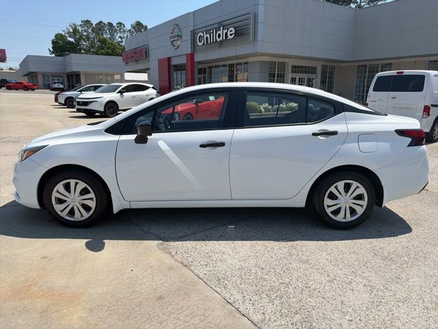 Used 2022 Nissan Versa S FWD image 1
