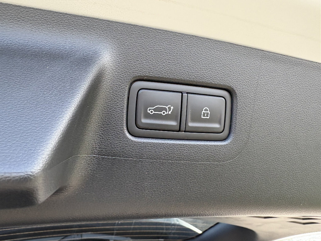 Used 2026 Hyundai Santa Fe XRT image 16