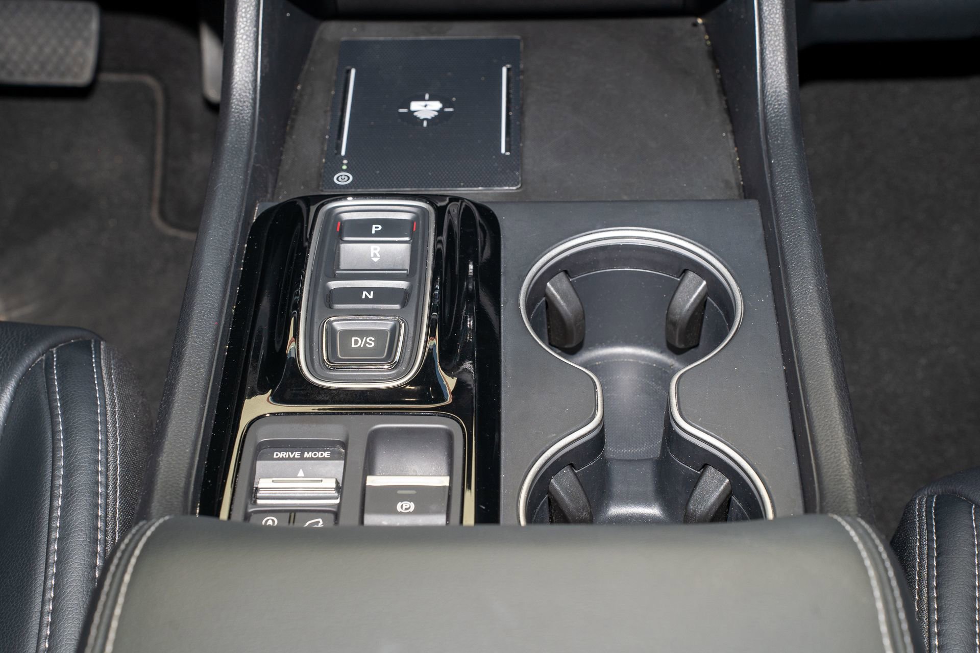 Certified 2025 Honda Pilot Touring image 27