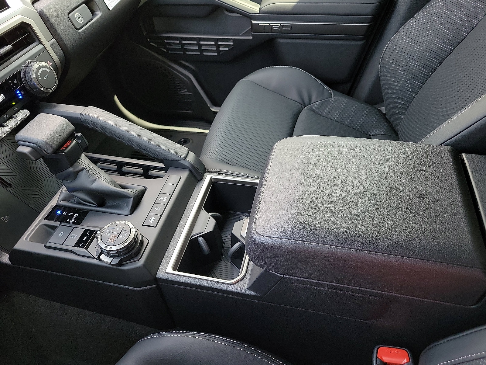 New 2025 Toyota 4Runner TRD Off-Road Premium w/ Tow Technology Package image 20