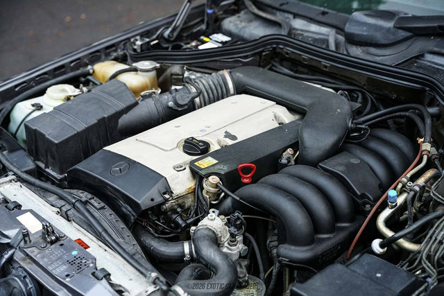 Used 1995 Mercedes-Benz E 320 Convertible image 25