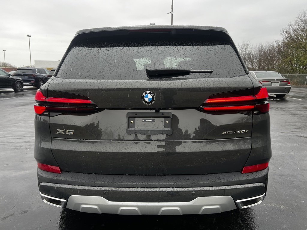 New 2026 BMW X5 xDrive40i w/ Premium Package image 6