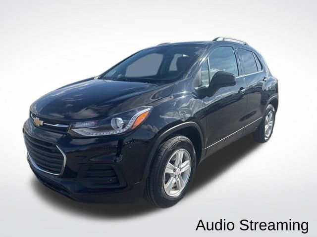 Used 2020 Chevrolet Trax LT w/ LT Convenience Package AWD/4WD image 2