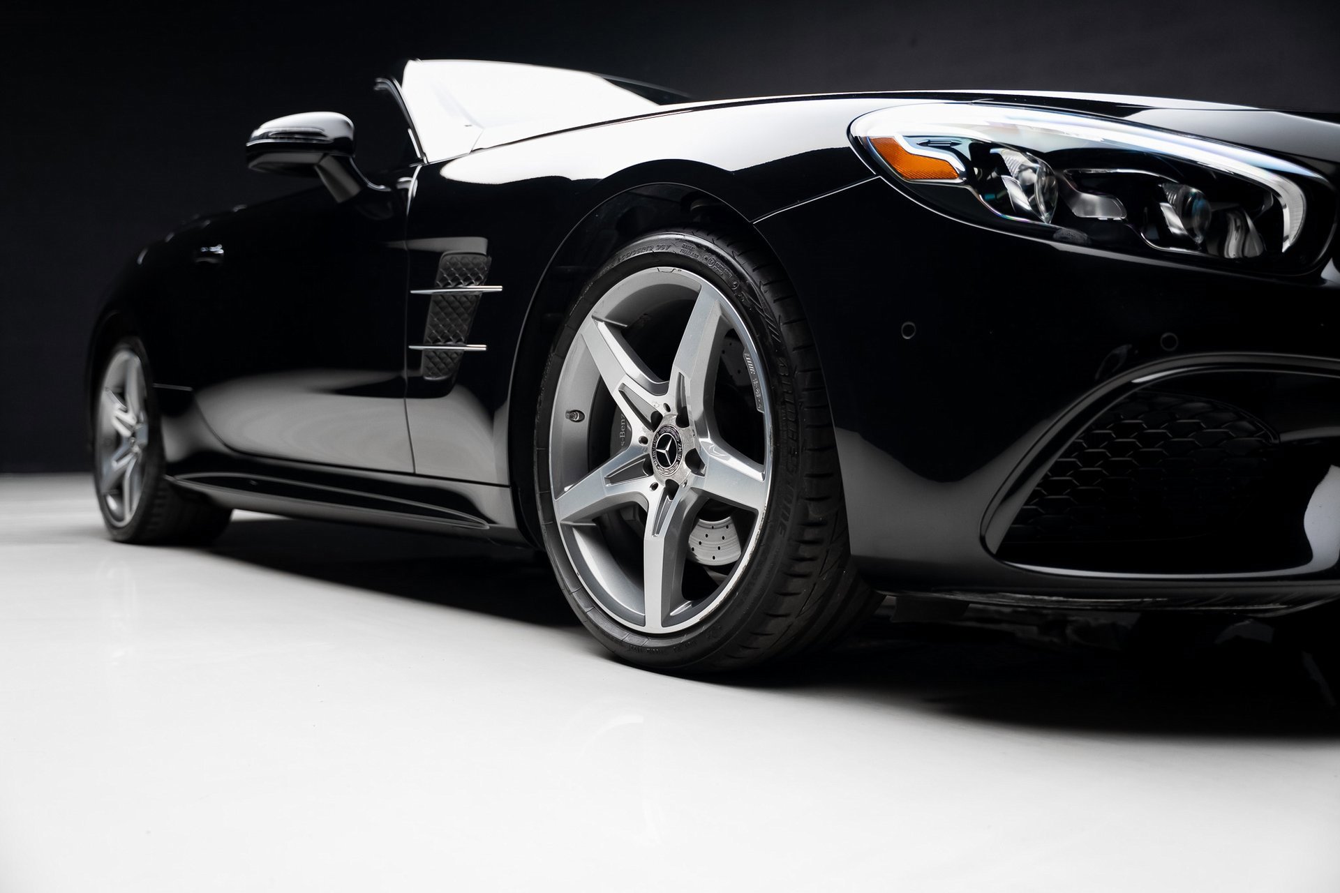 Used 2019 Mercedes-Benz SL 550 image 76